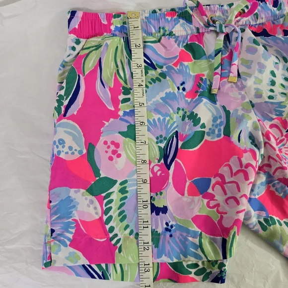 Lilly Pulitzer Vibrant Floral Athletic Shorts - Picture 3 of 8